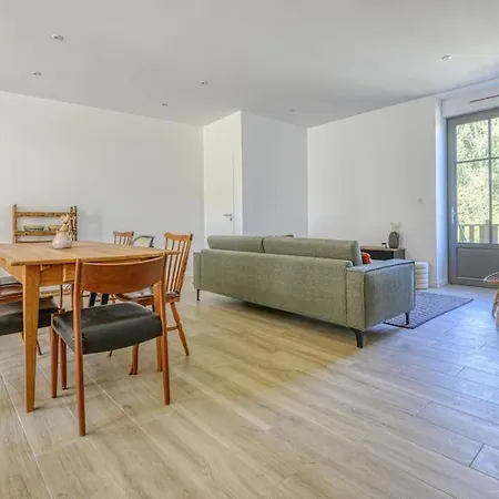 De L'etoile, Maison Renovee A 18min Du Puydufou بوزاوغيس