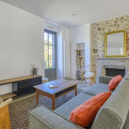 De L'etoile, Maison Renovee A 18min Du Puydufou