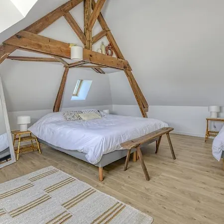 De L'etoile, Maison Renovee A 18min Du Puydufou Holiday home