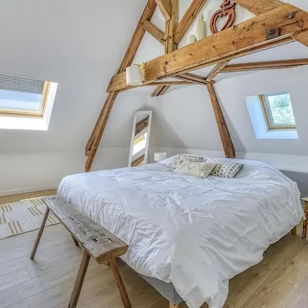 Holiday home De L'etoile, Maison Renovee A 18min Du Puydufou Pouzauges