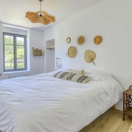 De L'etoile, Maison Renovee A 18min Du Puydufou