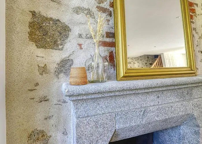 De L'etoile, Maison Renovee A 18min Du Puydufou Tatil Evi