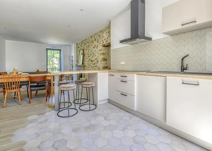 Tatil Evi De L'etoile, Maison Renovee A 18min Du Puydufou Pouzauges